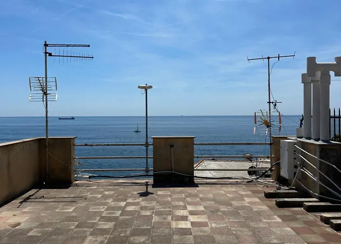 Attico Sul Mare Di Claudio E Maria