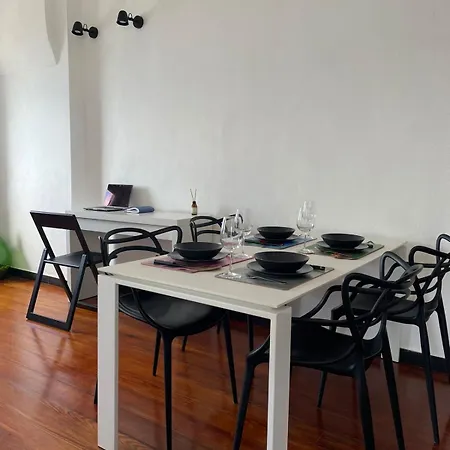 Attico Sul Mare Di Claudio E Maria Génova